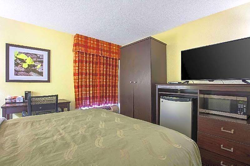 Quality Inn Holly Springs South