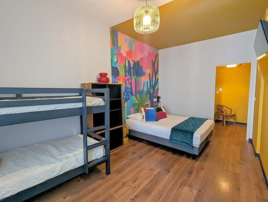 Hôtel Des Arts, Artisanal et Indépendant