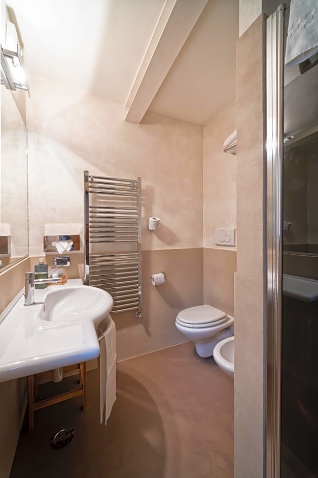 Solo Experience Hotel