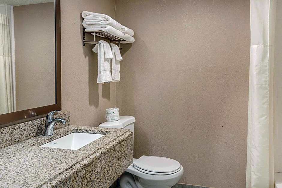 Pocono Inn & Banquet - Stroudsburg