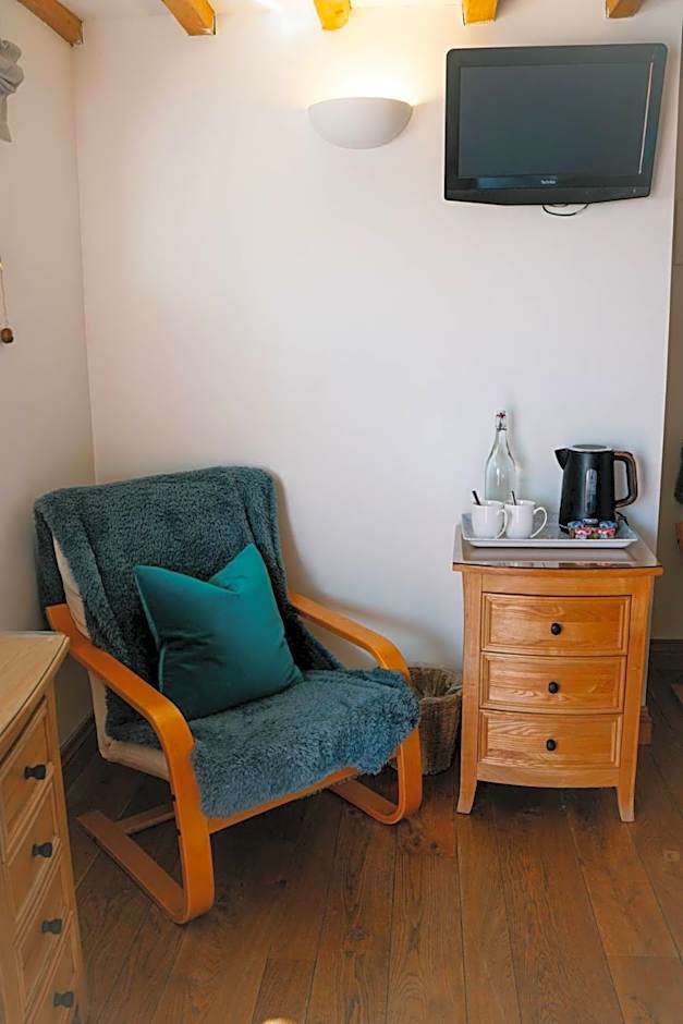 Henllys Estate B and B