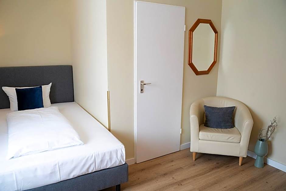 Hotel Altmünchen by Blattl