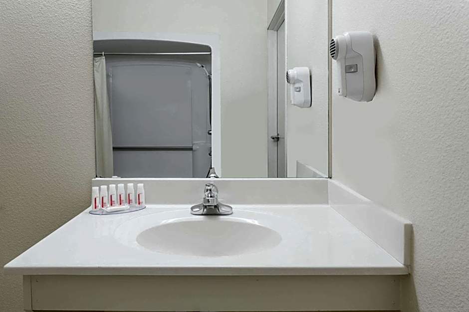 Super 8 by Wyndham Wheatland Wyoming