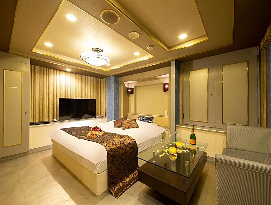 Hotel Gee (Adult Only)