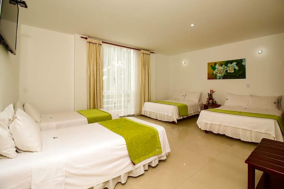 Hotel Imbanaco