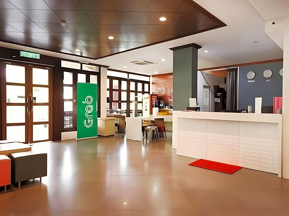 Y Hotel