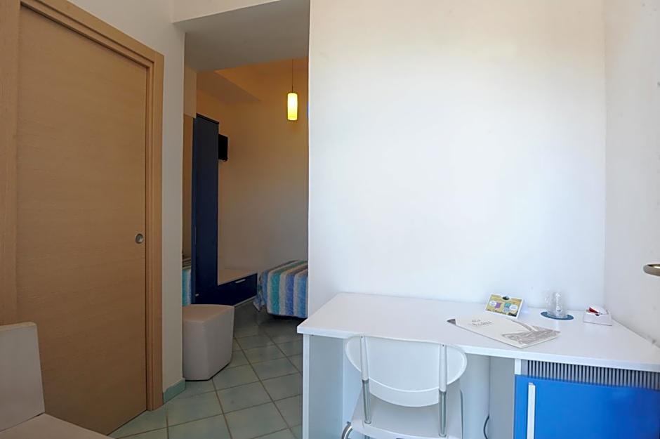 Photo 1 of 3 of Single Room