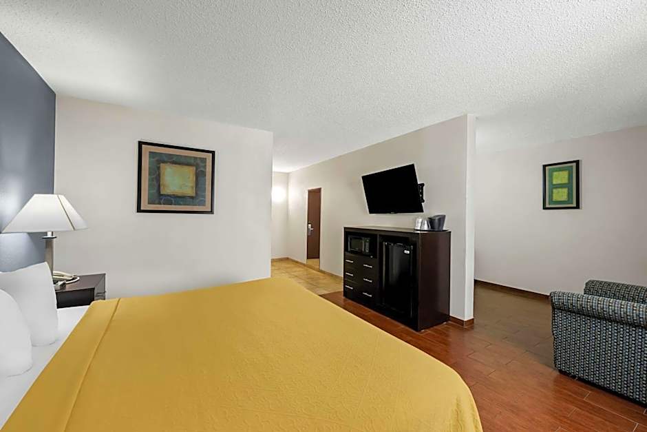 SureStay Plus Hotel by Best Western Lubbock Medical Center