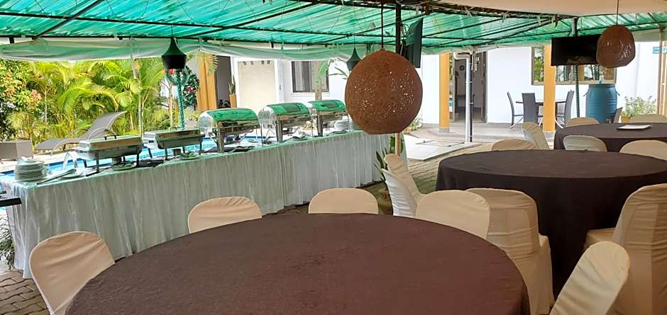 Mowicribs Hotel and Spa