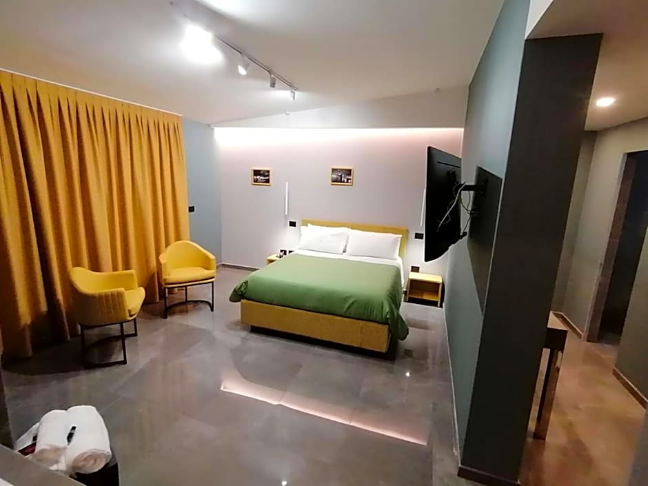Hotel XBusiness
