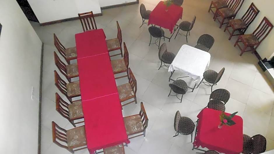 Bright Star Hotel & Safaris