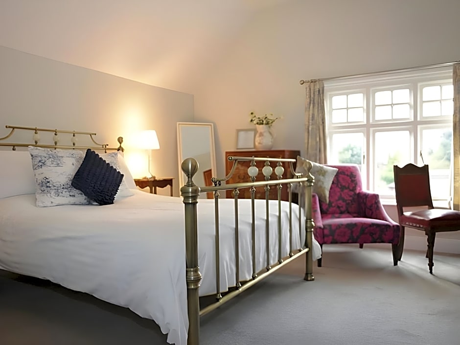 Maryville House Tearooms & Boutique B&B