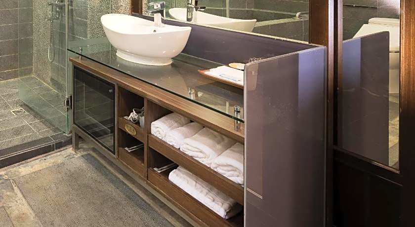 Shin Yuan Celeb Metro Hotel