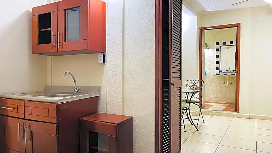 Hotel B&B by Playa del Karma