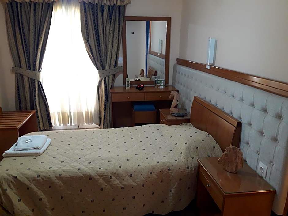 Studios Cosmopolitan