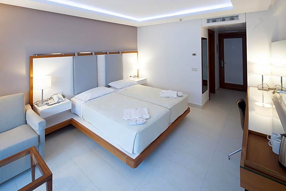 Photo 1 of 4 of Junior Suite