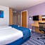 Holiday Inn Express Leigh - Sports Village By IHG