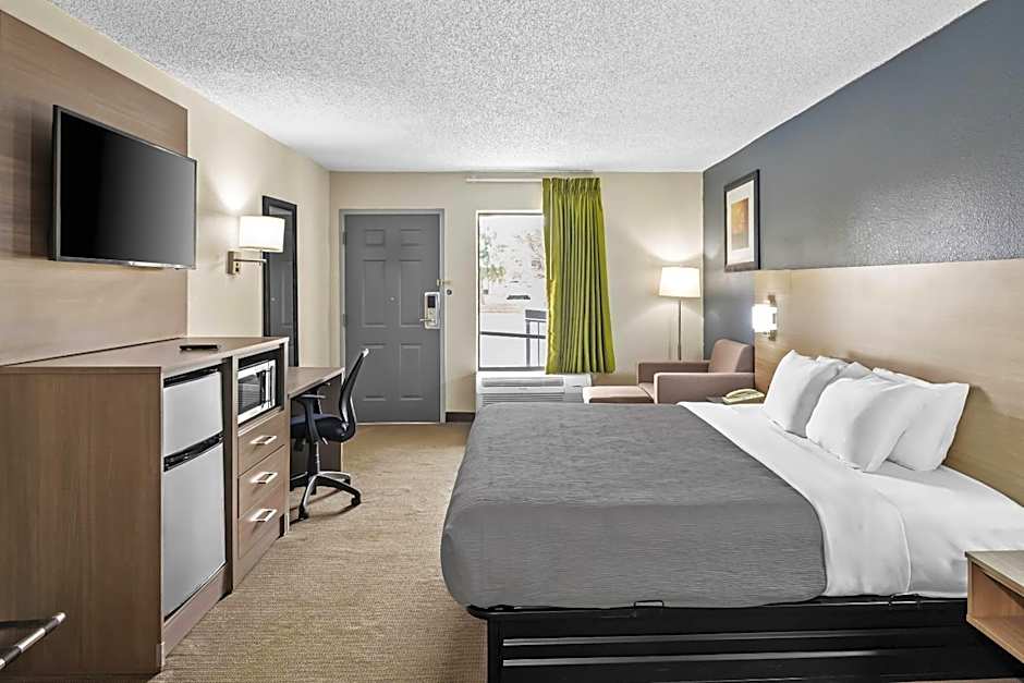 Quality Inn Fort Campbell