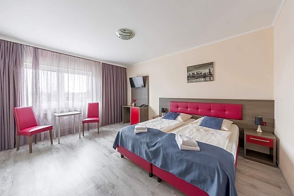 Photo 1 of 47 of Hotel Klein Frankfurt