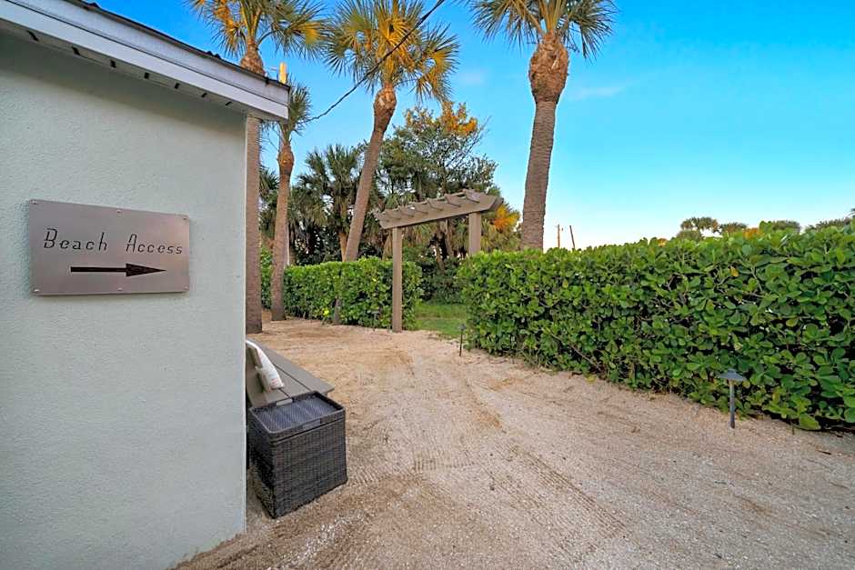 Boutique Vacation Rental Complex At Beach