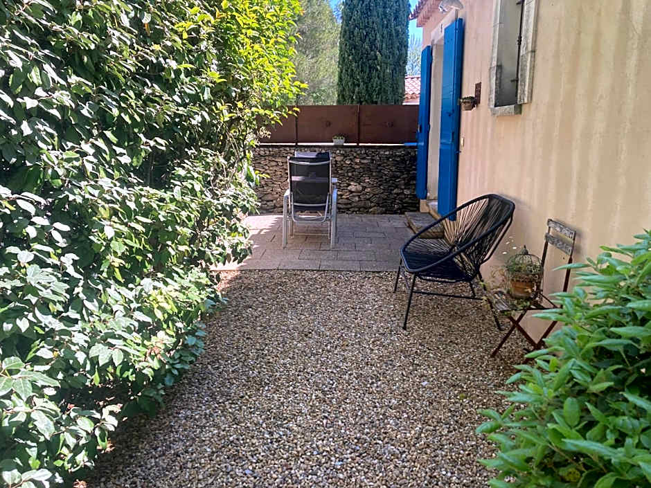 Clos des Lavandes - Chambres et Suites de charme climatisées-Luberon