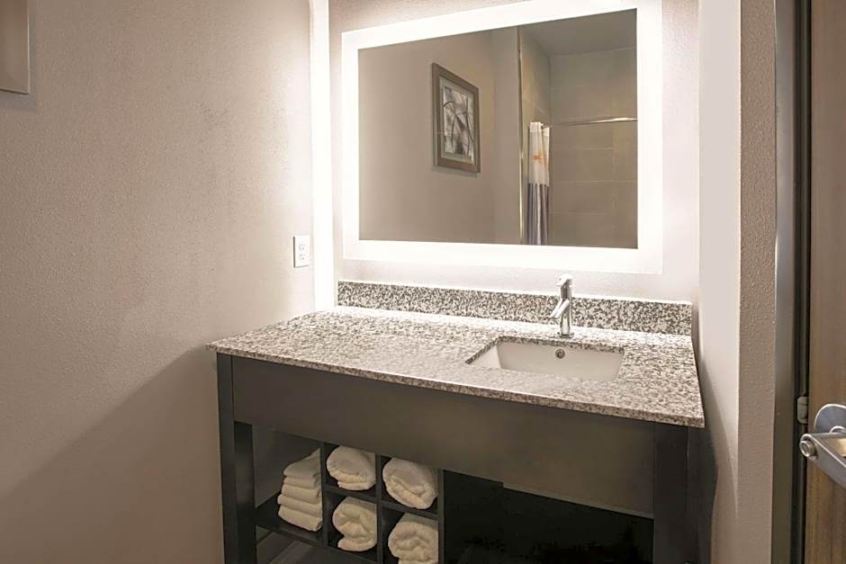La Quinta Inn & Suites by Wyndham Amarillo Airport