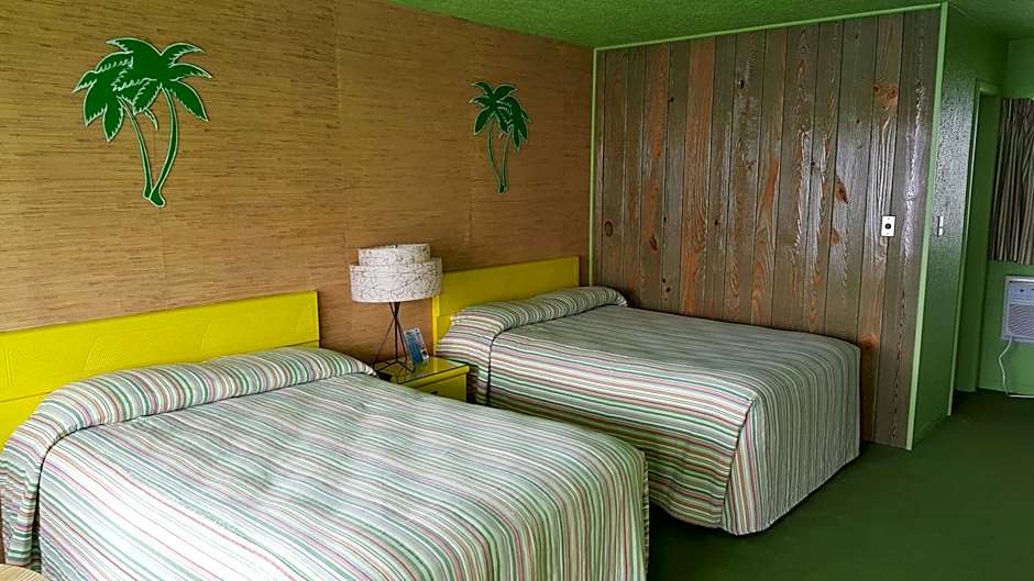 Photo 1 of 8 of Double Room
