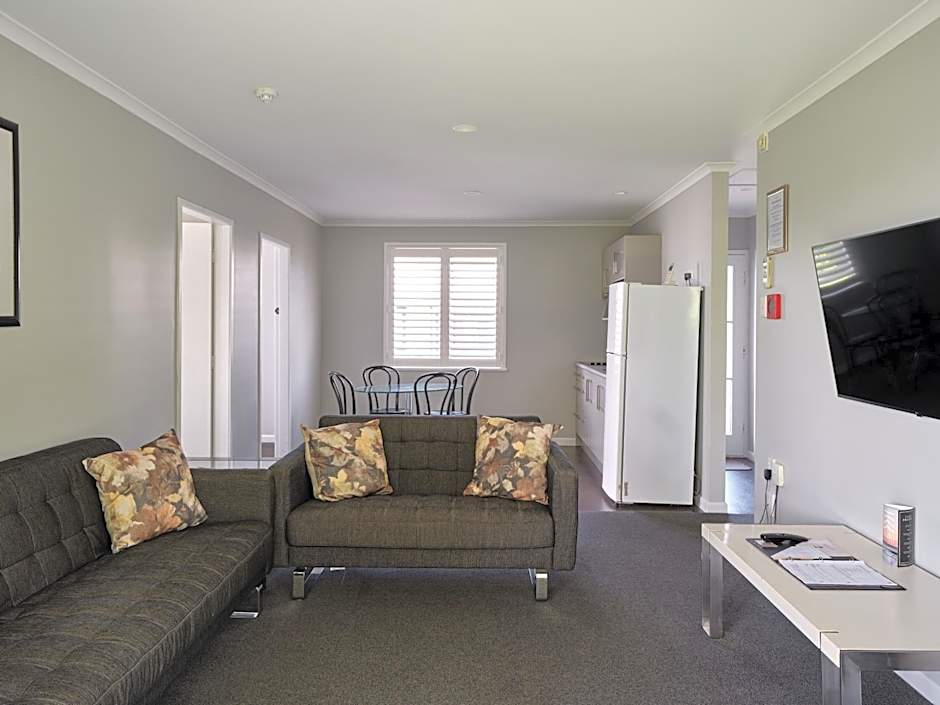 Suncourt Hotel & Conference Centre