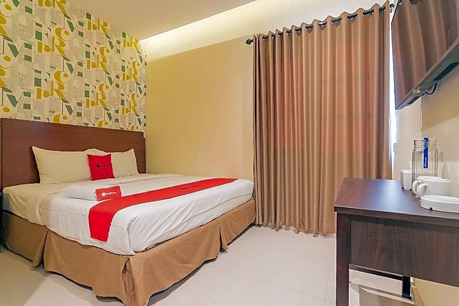 RedDoorz Plus @ Siradj Salman Samarinda