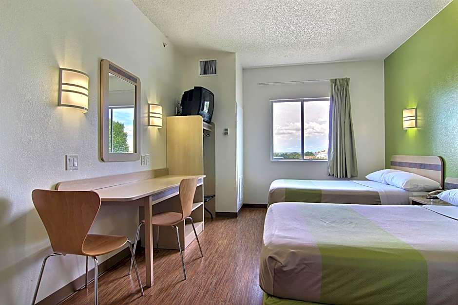Motel 6-Albuquerque, NM - North
