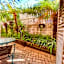 Summerhill Motor Inn - Adults Only