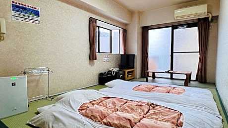 Corner Japanese Style Room - Non-Smoking