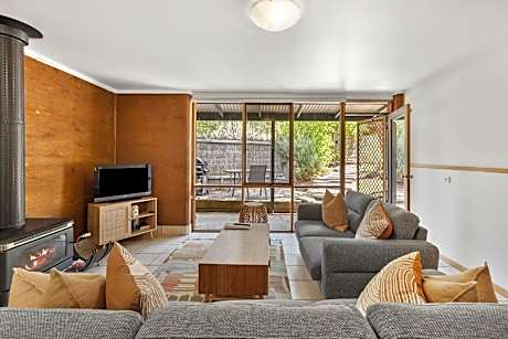 Split Point Cottages