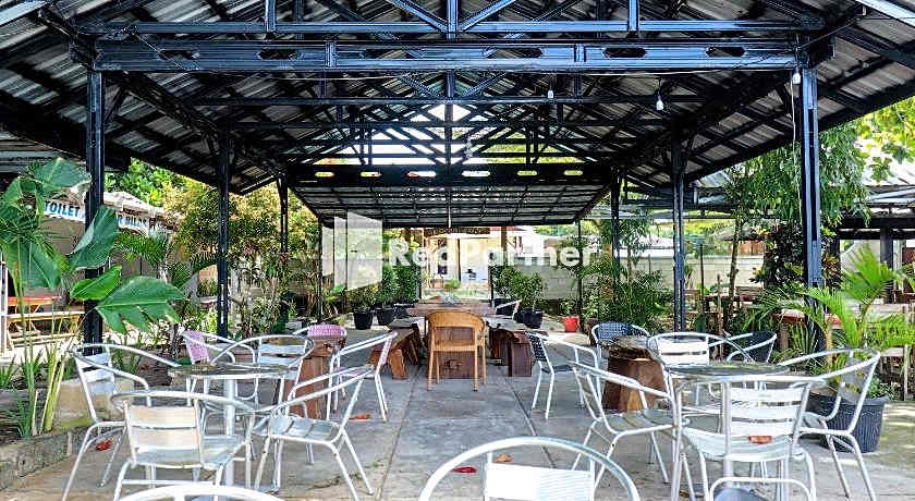 Sahabat Pantai Guest House Mitra RedDoorz