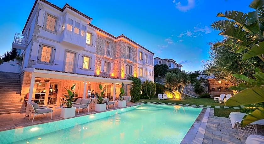 Peremere Alaçati Otel