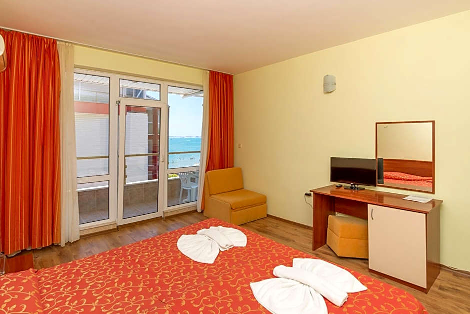 Iris Beach Hotel