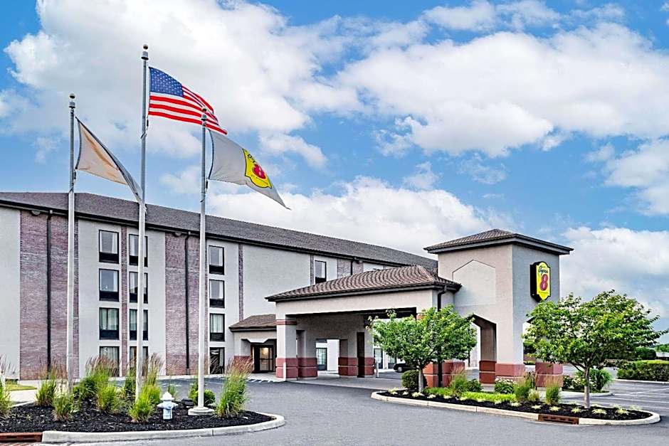 Photo 1 of 35 of Super 8 by Wyndham Mount Laurel