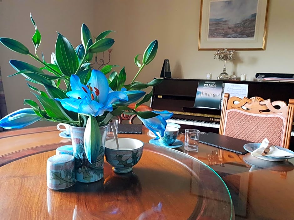 Creag-Ard Bed & Breakfast,with private lounge