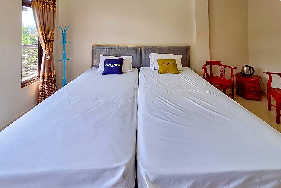 Urbanview Hotel Penginapan Ananda