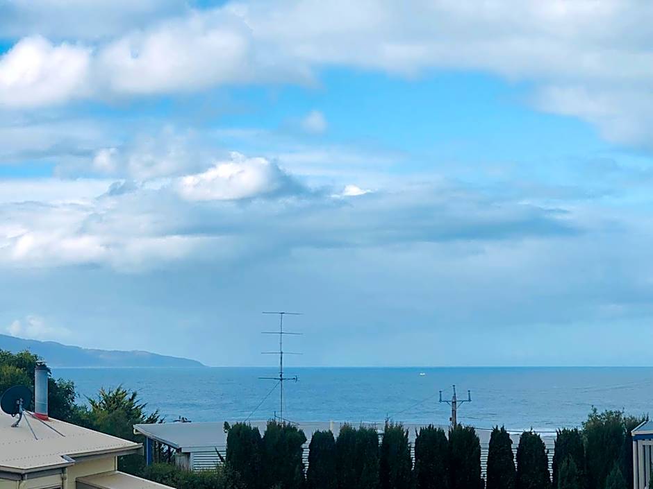 Apollo Bay Seal Apartments