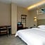 Baowan Hotel (Guangzhou Shangxiajiu Changshou Road Subway Station)
