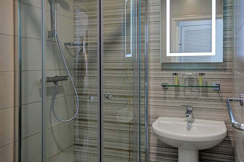 The Jephson Hotel; BW Signature Collection