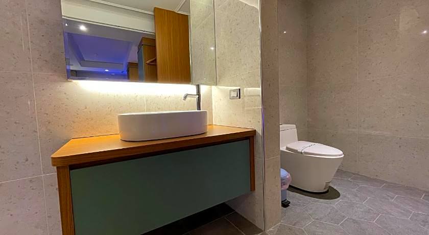 King & Princess Motel Ii