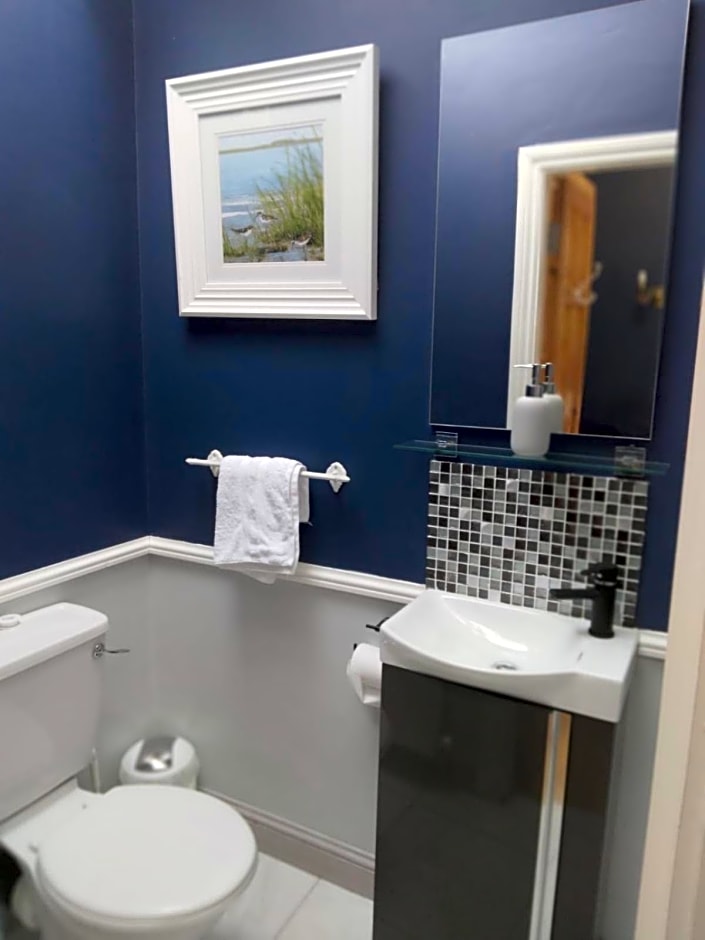 Tess's Guest House R95K6N1 This Property is unsuitable for children under 12 years old