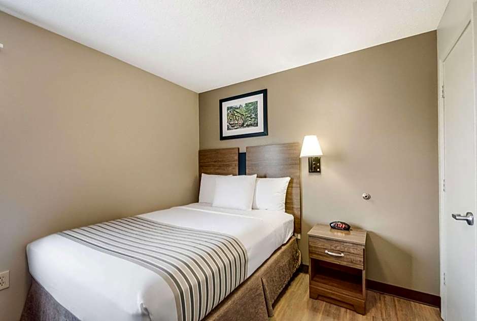 Suburban Studios Sterling - Washington Dulles