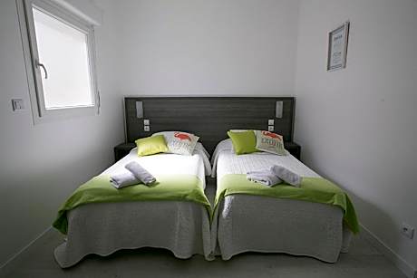 Design Apartment With Terrace and Seaside