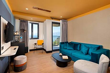 Suite with Sea View