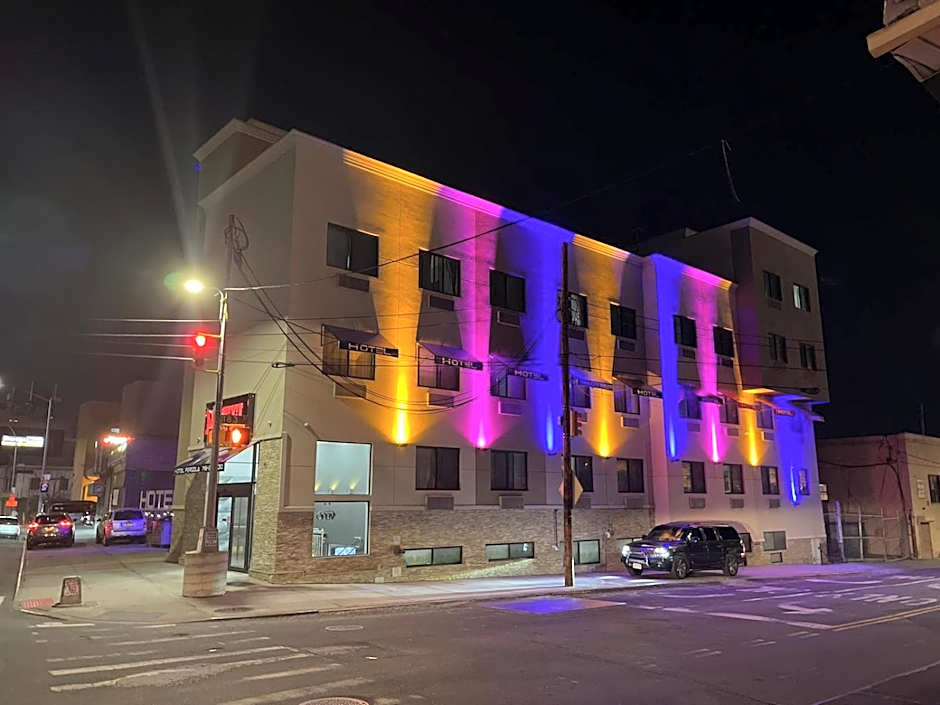 Hotel Pergola Jamaica JFK