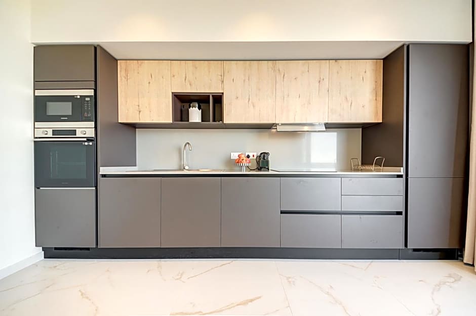 Mayfair by Premier Suites MT