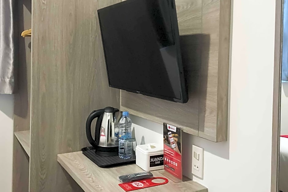 RedDoorz Plus @ Jalan Juanda Medan